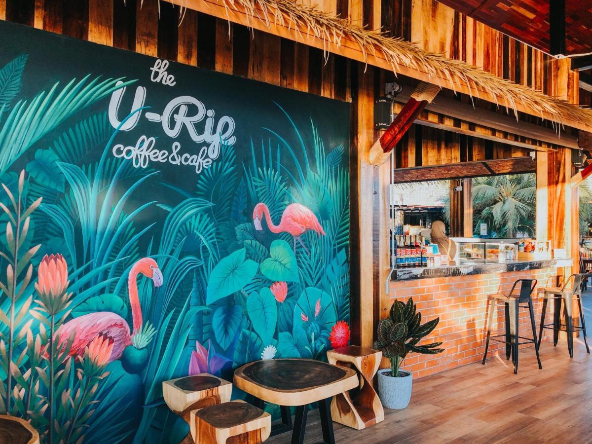 U Rip Resort Phi Phi Hotel Esterno foto
